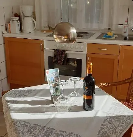 Ferienwohnung-ulinde * Любек